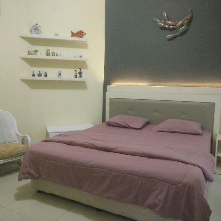 Enny'S Guest House Маланг Екстериор снимка