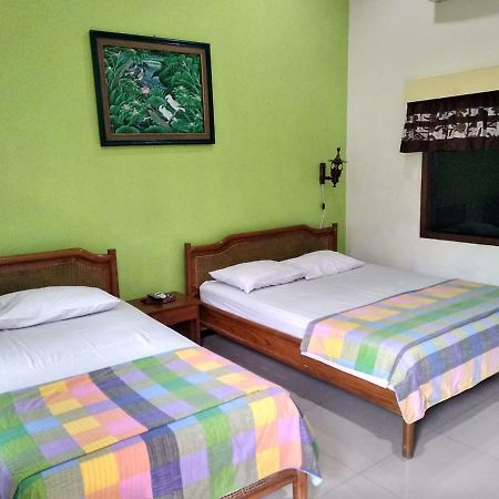Enny'S Guest House Маланг Екстериор снимка