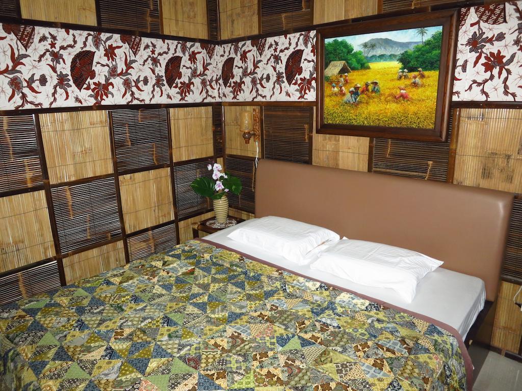 Enny'S Guest House Маланг Стая снимка