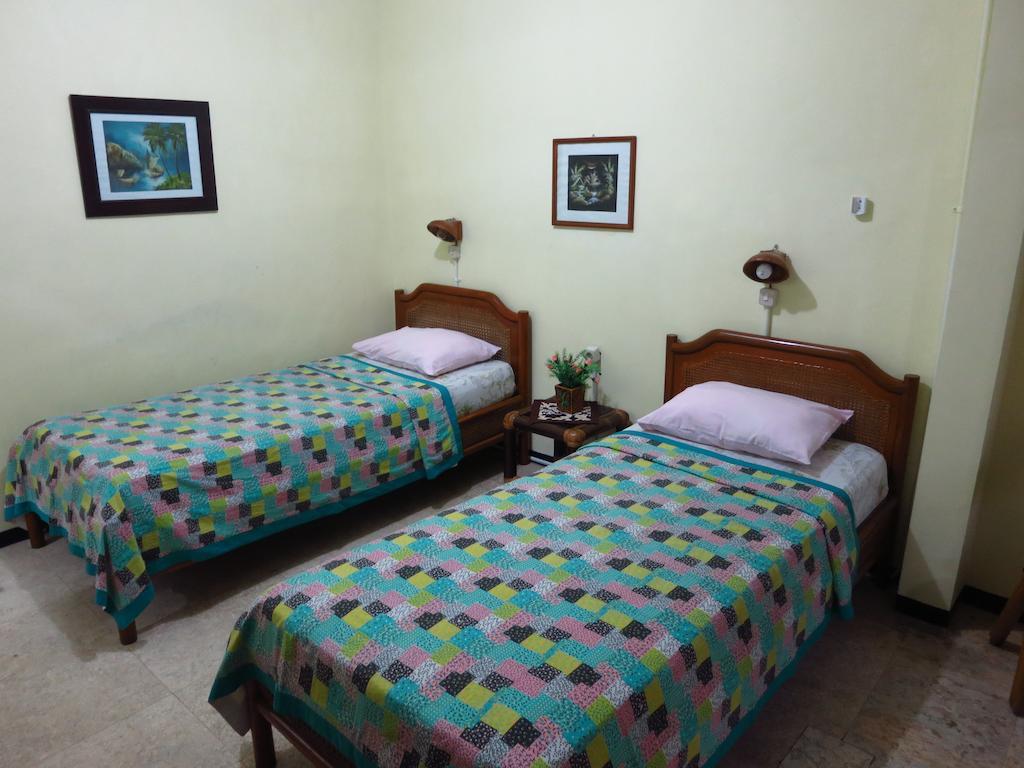 Enny'S Guest House Маланг Стая снимка